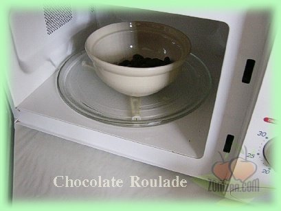 วิธีทำChocolate Roulade  (ช็อคโกแล็ตม้วน)ขั้นตอนที่ 04