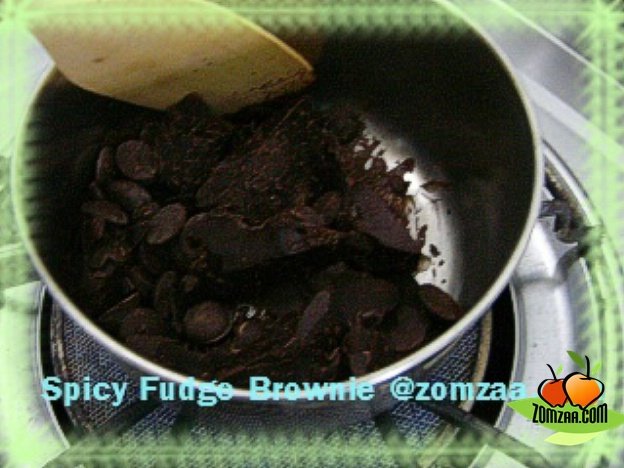 วิธีทำSpicy Macadamia  Fudge Brownie (บราวนี่พริกขี้หนู)ขั้นตอนที่ 04